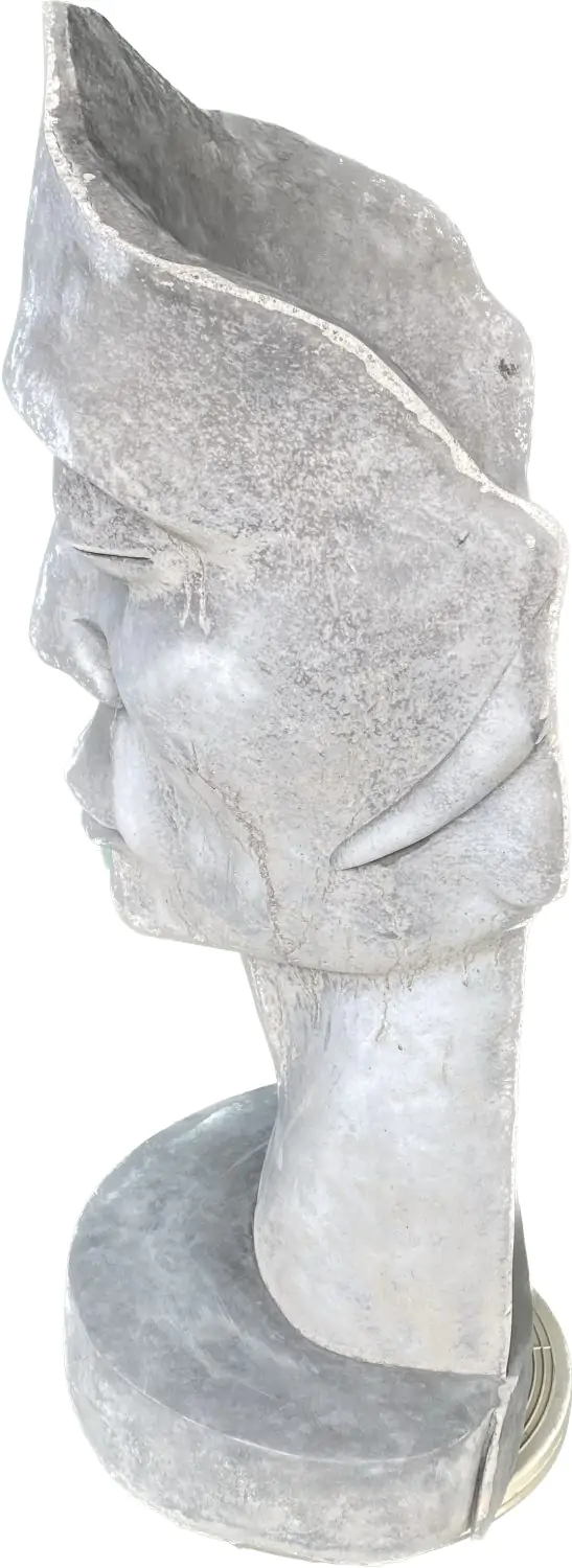  Product image 8 of the product “Dilan - Face looking to the left, 90 cm H | cast stone ”